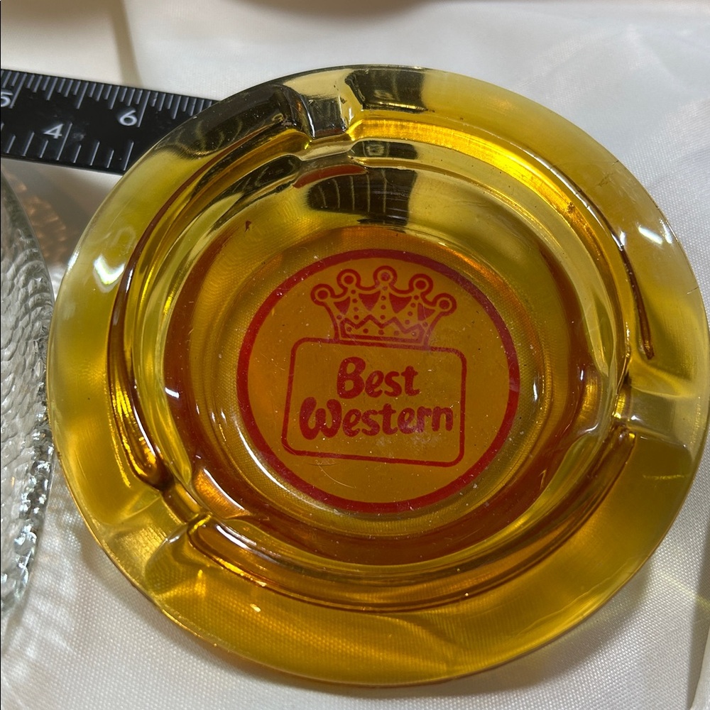 Vintage Best Western Hotel Advertising Glass Ashtray Amber‎ Round 4.25”